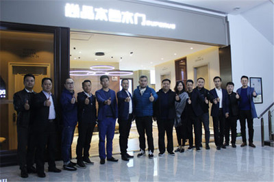 同"星"向"尚" 红星美凯龙高管一行莅临尚品本色参观考察